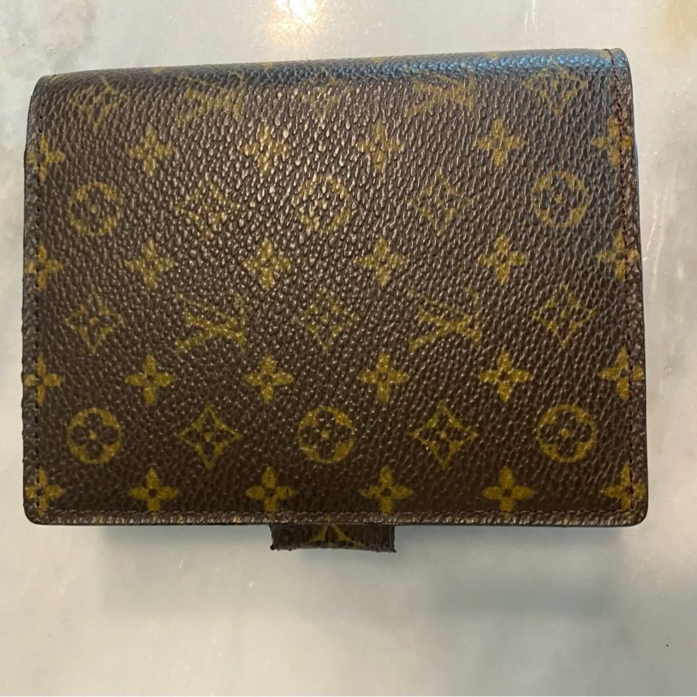 AUTHENTIC Louis Vuitton Monogram mini address book, 2003 United Cancer Gala